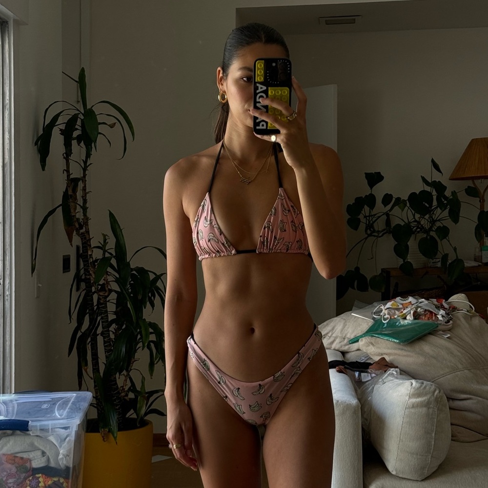 Banana bikini